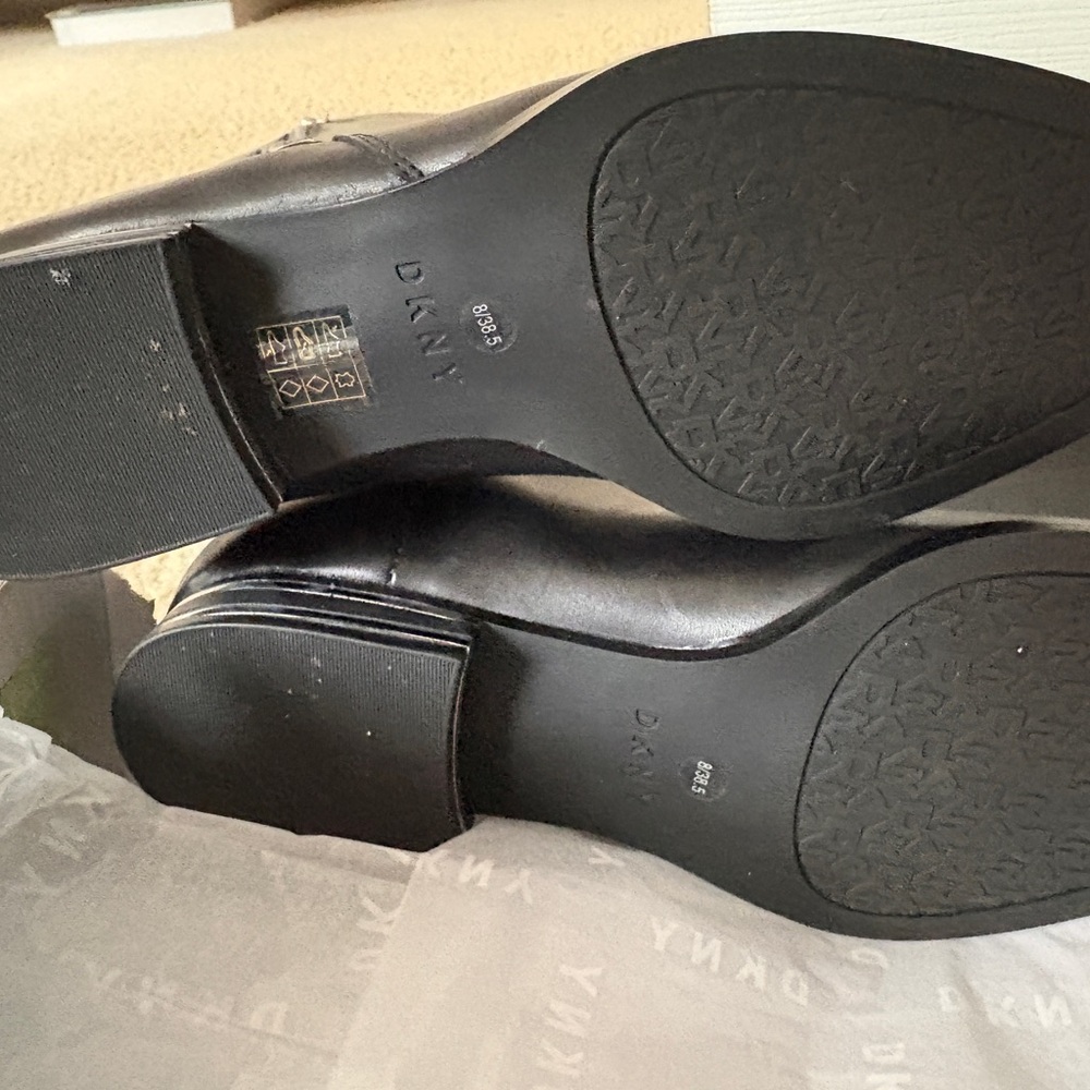 New DKNY Lolita boots 8.0 - Picture 4 of 5